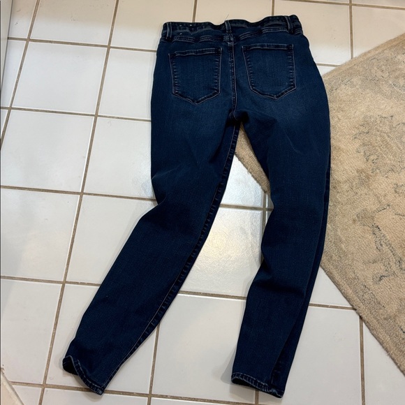 Talbots 6 - Picture 4 of 4